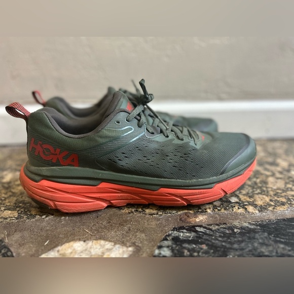 Hoka men’s challenger ATR 6 athletic running sneakers sz. 12 Workout casual - Picture 2 of 8